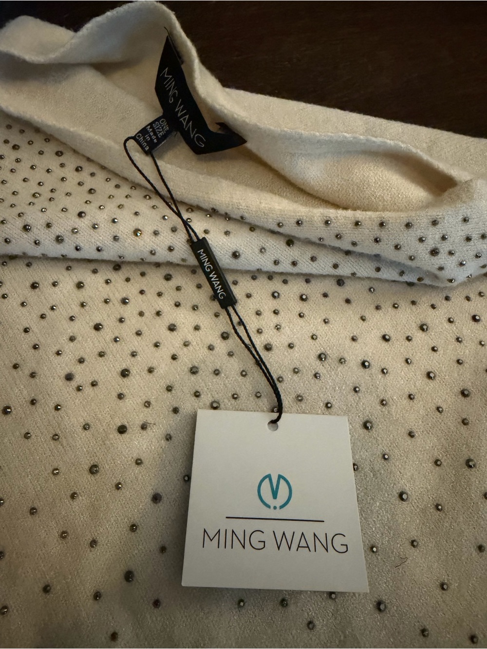Ming Wang Crème Cape